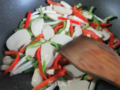 Make Seafood mushrooms with peppers and sour chickens step 3