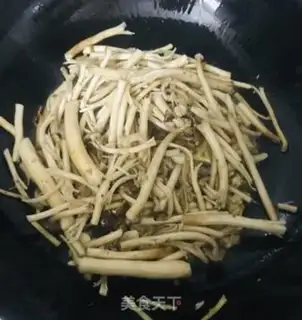 Make Tea mushroom fried meat step 5