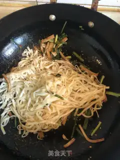 Make A tofu-dry noodles step 3