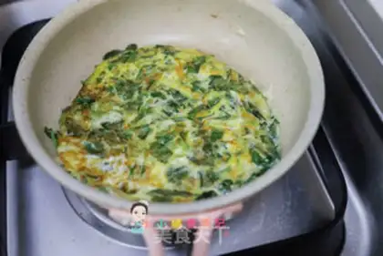 Make Nine-storey tower fried egg noodles step 3