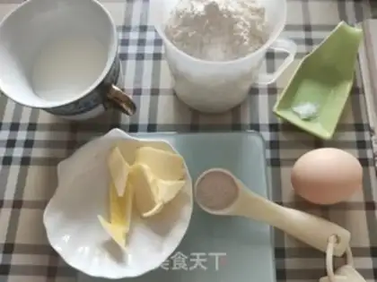 Make Bean roll bread step 1