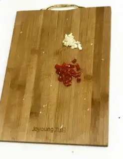 Make Cleaning up doll food step 0