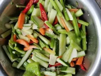 Make Quick pickles step 1