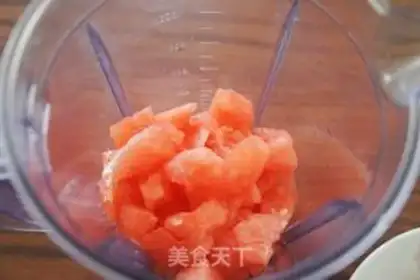 Make Fresh apple watermelon juice step 2