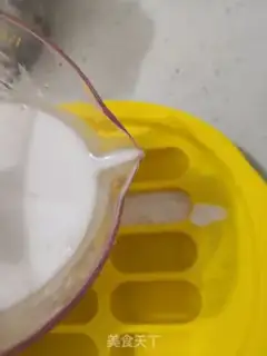 Make The good donkey rolls step 0