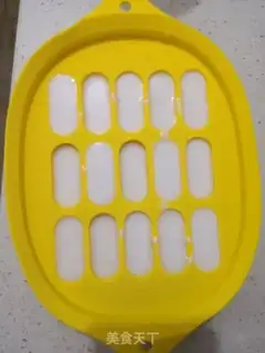 Make The good donkey rolls step 1