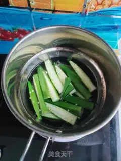 Make Garlic aces step 2