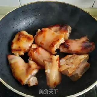 Make Red burning pig hoof step 4