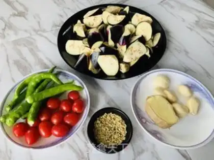 Make Pyramid and garlic cheese step 0