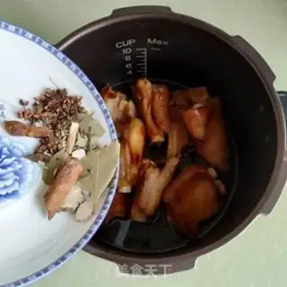 Make Red burning pig hoof step 8