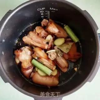 Make Red burning pig hoof step 9