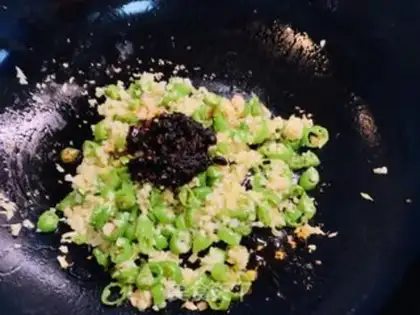Make Pyramid and garlic cheese step 6