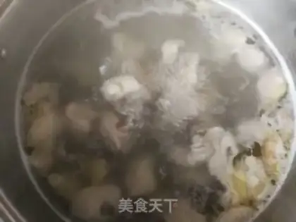 Make Carrot mushroom chicken leg soup step 5