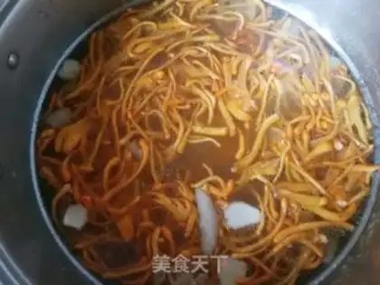 Make Carrot mushroom chicken leg soup step 9
