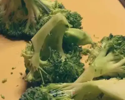 Make The broccoli step 2