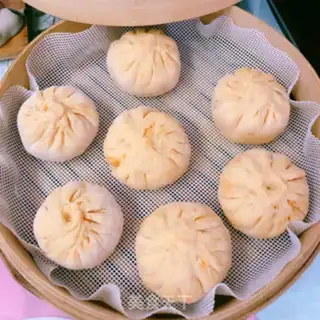 Make Coarse granulates of red potato buns step 8