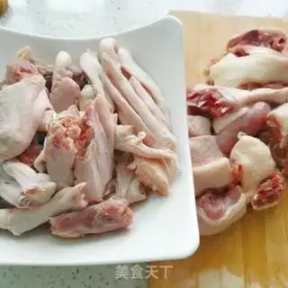 Make Four red ducks step 1