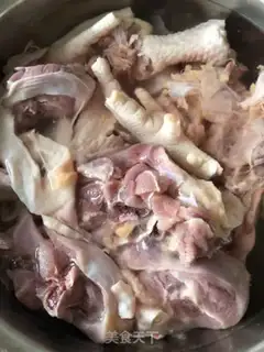 Make Old chicken soup step 0