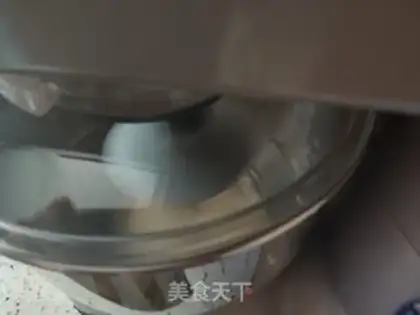 Make ♪ Bread at the bottom of honey step 3
