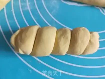 Make The caterpillar pumpkin sausage roll step 16
