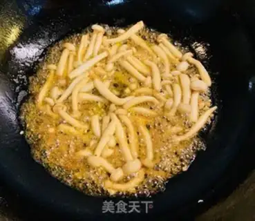 Make Pyramid bean peeled white mushrooms step 4