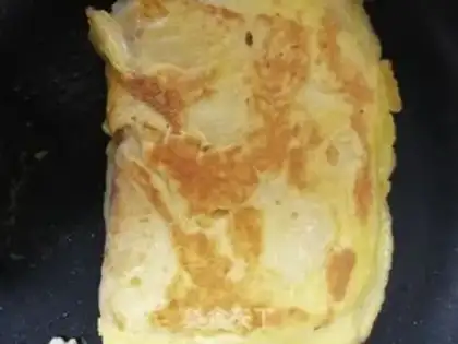 Make cucumber egg sandwich step 3