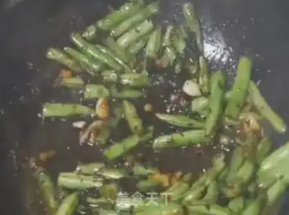 Make ♪ The last of the olive gravy ♪ step 5