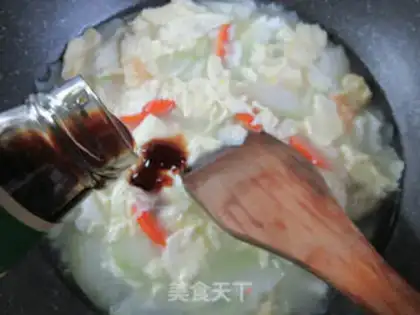 Make Carrot egg plaque soup step 5