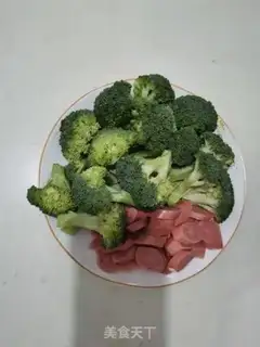 Make Orchid makes hot dogs step 0