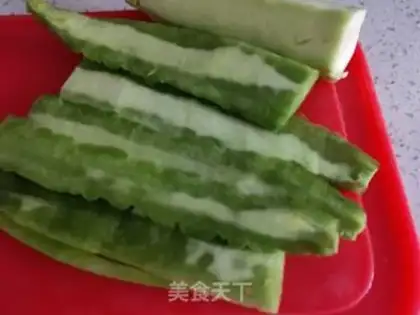 Make A cold, bitter melon step 1
