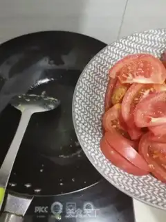 Make Dollies, tomatoes step 1