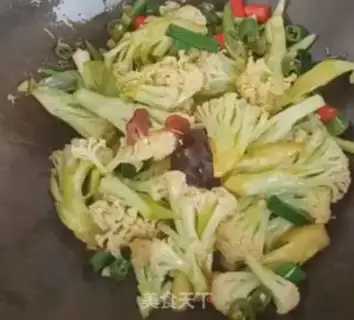 Make Scrumptious omelet step 4