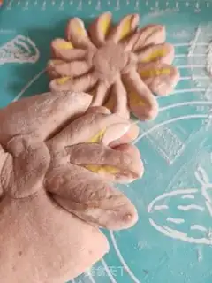 Make Flower buns step 17