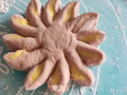 Make Flower buns step 18