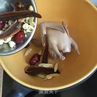 Make Ling Chi Dove soup step 4