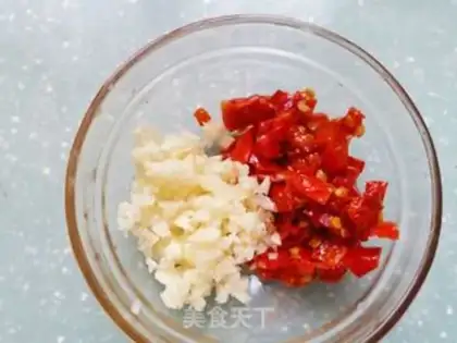 Make A fan of pepper cutters step 2