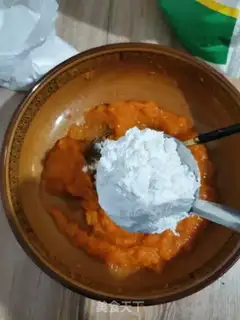 Make Pumpkin balls step 4