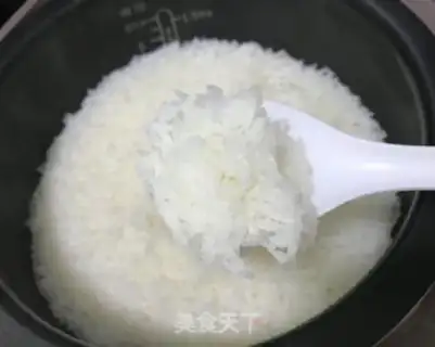 Make Ham and vegetable rice step 1