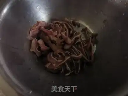Make Piggy-ear cucumber step 1