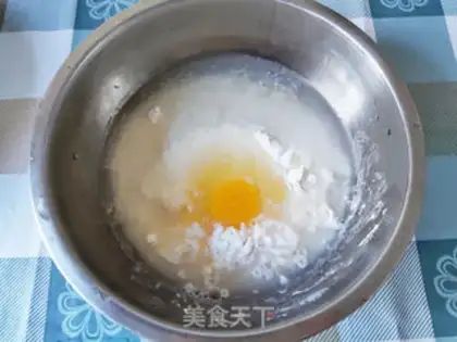 Make Onion omelet step 1