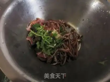 Make Piggy-ear cucumber step 5