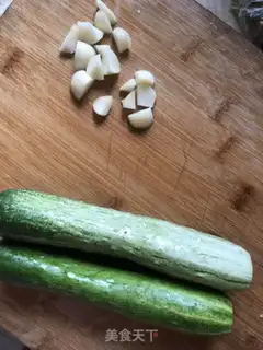 Make Garlic cucumber step 0
