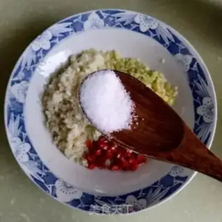 Make Garlic fan shrimp step 5