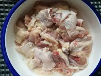 Make Carrot Mountain medicine for chicken legs step 0