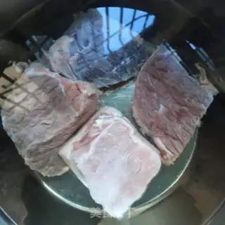Make Red roast beef noodles step 0