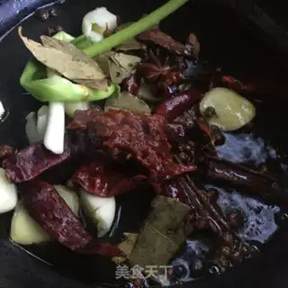 Make Red roast beef noodles step 7