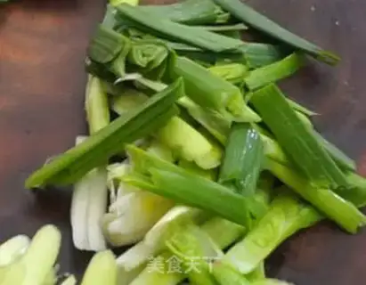 Make Garlic silt step 0