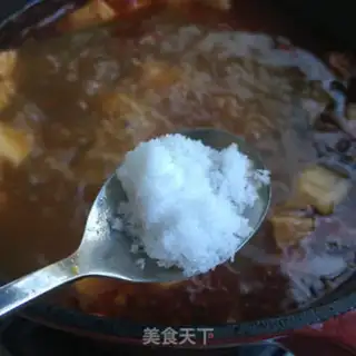 Make Red roast beef noodles step 12