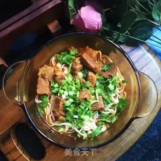 Make Red roast beef noodles step 15