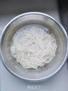 Make Potato beef noodles step 12
